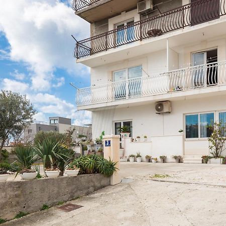 Apartments Sunshine Rays Duće Exterior foto